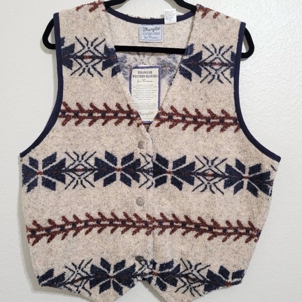 Vintage Wrangler Western Wear for Women Tribal Print Fleece Vest Cream
Size S